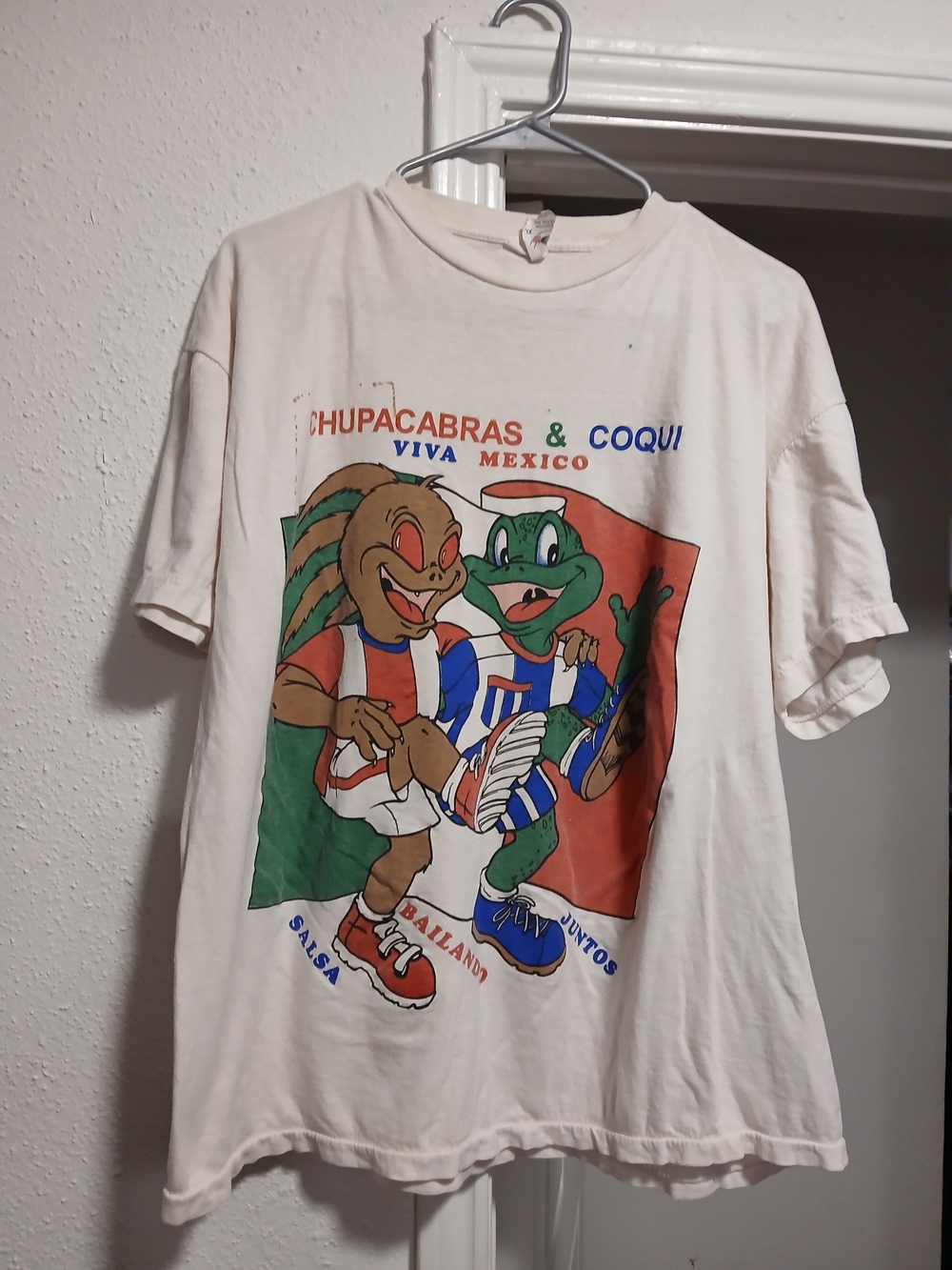 Caribbean Dream Vintage Chupacabras & Coqui Viva Mexico Graphic Tee